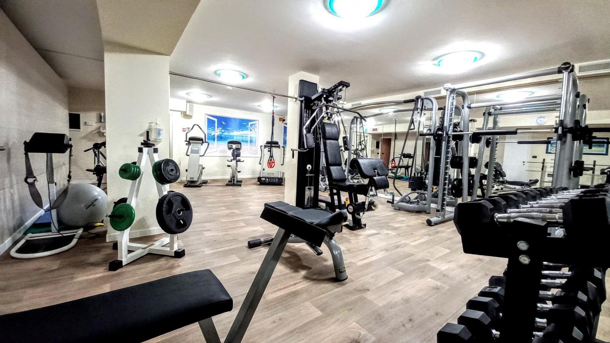 Hotel Caesar Paladium Rimini Extérieur photo