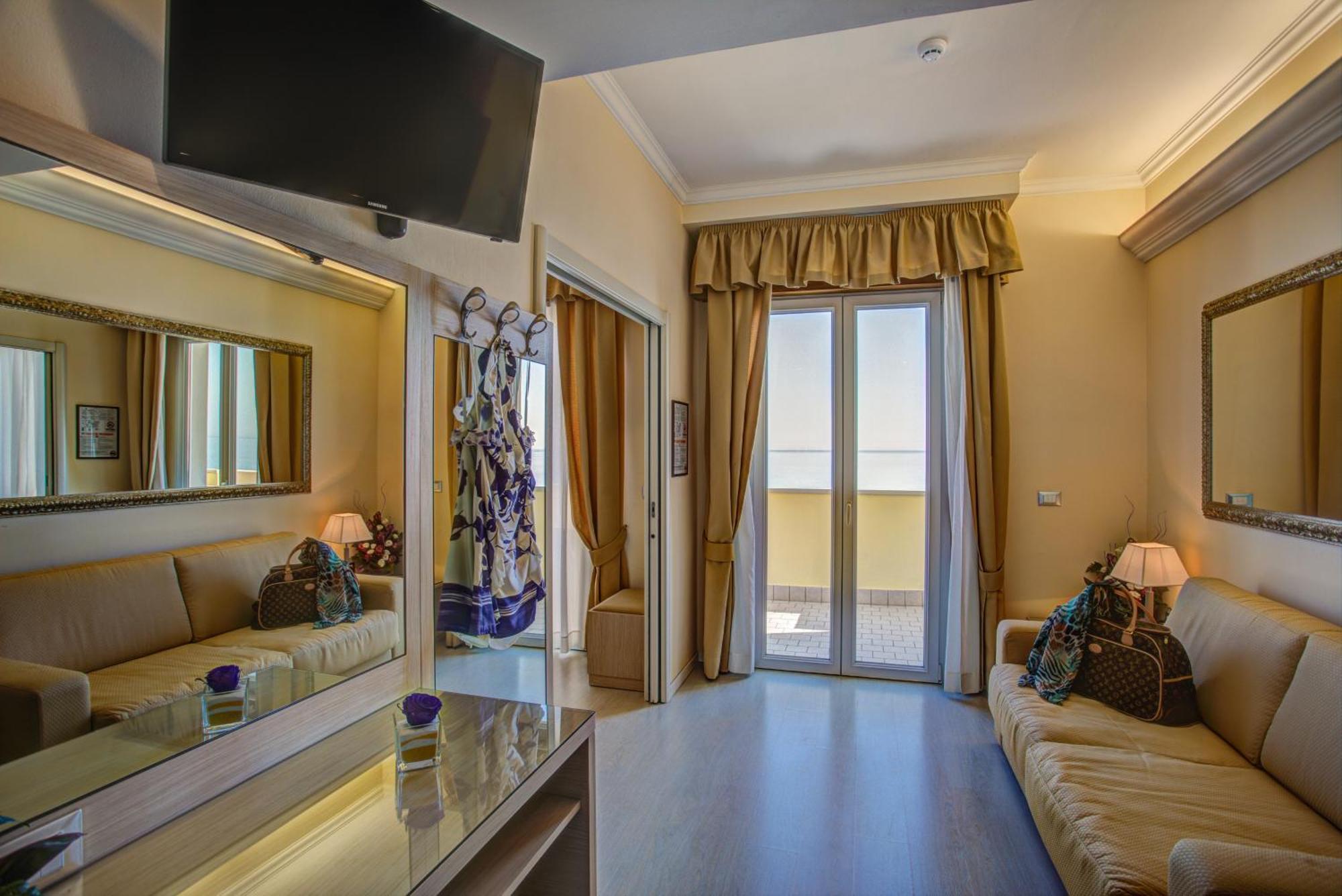 Hotel Caesar Paladium Rimini Chambre photo