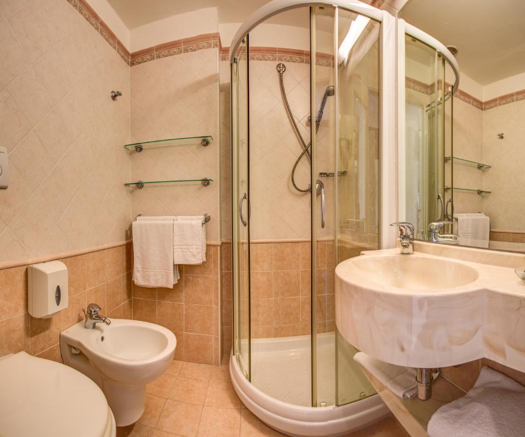 Hotel Caesar Paladium Rimini Chambre photo